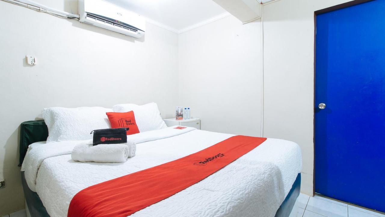 RedDoorz Plus @ Lagoon Beach Resort Zambales Olongapo Exterior foto