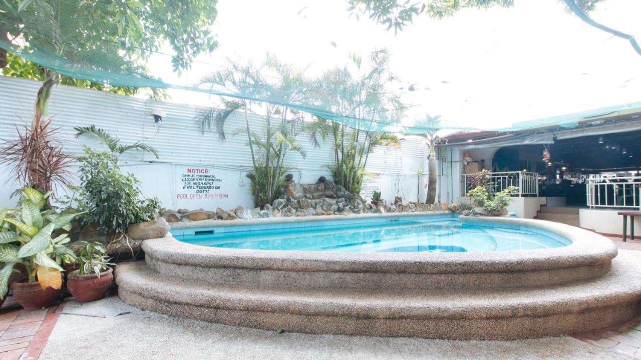 RedDoorz Plus @ Lagoon Beach Resort Zambales Olongapo Exterior foto